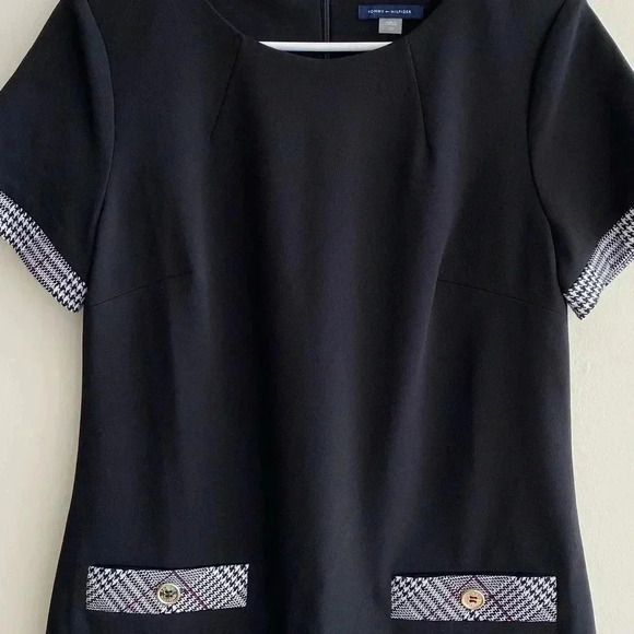 TOMMY HILFIGER Black Zippered Short Sleeve Crew Neck Mini Evening Sheath Dress - Picture 11 of 15